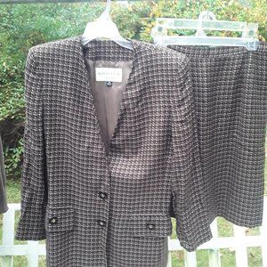 Albert Nipon Designer Suit Skirt, Career Outfit, Brown Tweed Color, Size 10